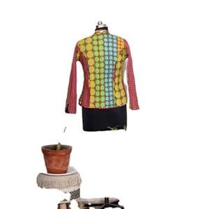 Veste courte réversible en coton biologique imprimé pour femmes de haute qualité, décontractée, régulière, patchwork assorti, matelassée à la main, écologique - Product Image 3