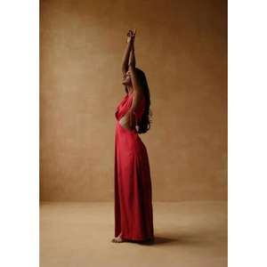 Robe longue élégante rouge à col en V profond et découpes pour femme, sans manches, pour soirée, robe de soirée, mode estivale - Product Image 2