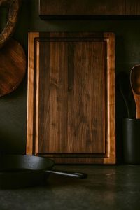 Tabla de Cortar Rectangular de Madera Natural con Asa, Tabla de Cocina para Cortar Queso y Servir, Multifuncional - Product Image 4