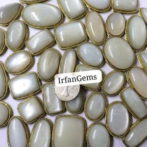 Colgante de Piedra Lunar 100% Natural con Ranura, Piedra Lunar de Alta Calidad con Ranura de Latón, Precio al por Mayor, Lote de Colgantes de Piedra Lunar para Macramé, Cristal - Product Image 5