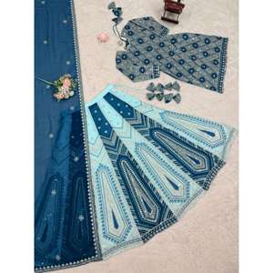 Conjunto de Lehenga de Diseñador, Elegante Atuendo Étnico para Mujer, Vestido Elegante para Invitadas de Boda, Perfecto para Fiestas y Eventos Tradicionales - Product Image 5