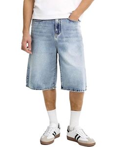 Short en jean respirant bleu clair personnalisable avec cristaux, style vintage, taille mi-haute, coupe ample et large pour l'été - Product Image 3