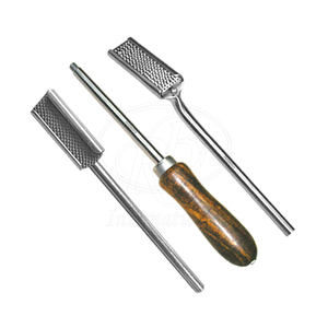 Juego de 3 piezas de herramientas dentales equinas reutilizables de acero inoxidable con acabado satinado, 20 pulgadas, cabezales rectos y angulados, mango de madera - Product Image 1