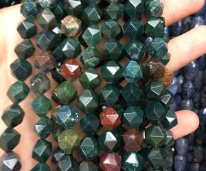 ลูกปัดบลัดสโตนทรงเหลี่ยม ลูกปัดพลอยสีแดงเขียวธรรมชาติ สำหรับทำเครื่องประดับ งานฝีมือ DIY - Product Image 4