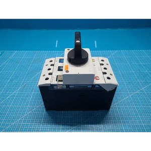 Disjoncteur à boîtier moulé Moeller NZM7-100N-NA, utilisé comme pièce détachée pour équipement semi-conducteur d'époque - Product Image 4