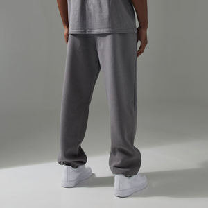 กางเกงวอร์มผ้าแคนวาสทรงโอเวอร์ไซส์สำหรับผู้ชาย ปักลายคุณภาพสูง สีดำล้างสี สไตล์ลำลอง ผ้าฝ้าย 100% สำหรับอากาศหนาวในฤดูหนาว - Product Image 3