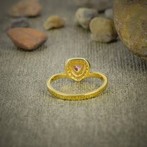Anillo de Plata de Ley 925 con Kunzita Rosa Natural, Chapado en Oro de 14K, Hecho a Mano, Gema en Tono Pastel Suave, Joyería Fina - Product Image 5