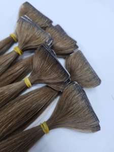 Extensiones de Cabello con Cinta Adhesiva |   Venta al por Mayor de Fábrica |   Rubio y con reflejos | # 613, Cabello Virgen Vietnamita y Cabello de Bebé, Color Mixto, Tono Ceniza - Product Image 2