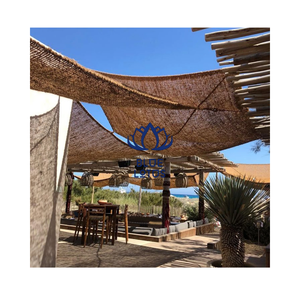 Toldo de fibra de coco natural hecho a mano, ecológico, para áreas de sombra en exteriores. - Product Image 1