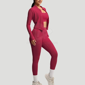 Ensemble de yoga 3 pièces léger et respirant pour femmes, tissu lisse, coupe extensible, vêtements de sport, haut, leggings, veste, personnalisable - Product Image 6