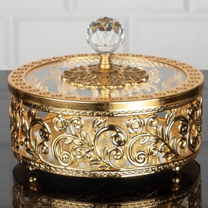 Cuenco de lujo de metal martillado dorado con tapa, decoración islámica de luna creciente para Ramadán, olla para khajoor, plato de servir para Iftar, vajilla. - Product Image 3