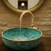 Évier de comptoir rond de luxe en acier au carbone avec robinet doré, finition turquoise, écologique et durable pour salle de bain domestique