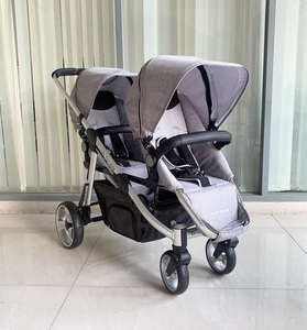 รถเข็นเด็กแบบ 3 in 1 รุ่นใหม่ ยอดนิยม ดีไซน์หรูหรา ทันสมัย โครงสร้างอลูมิเนียม พับได้ พร้อมเบรกแบบ One Step  สายรัดนิรภัย 5 จุด สำหรับเด็กทารกและเด็กวัยหัดเดิน - Product Image 6