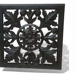 Panneau mural décoratif en bois de manguier massif, finition noire moderne, sculpté à la main avec des motifs floraux - Product Image 3