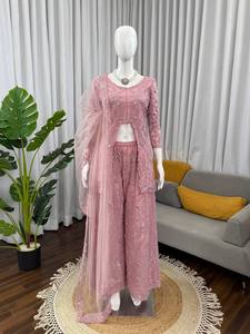 Conjunto de Diseño Festivo de Georgette con Bordado Real, Dupatta de Red con Diseño de Mariposa y Traje Palazzo con Trabajo de Lentejuelas - Product Image 1