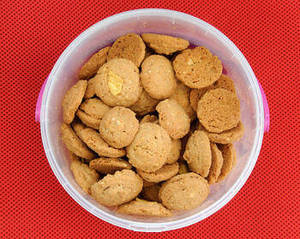 Galletas Nankhatai Indias Premium Enlatadas, Sabor Dulce y Afrutado, Textura Crujiente, Hechas para Exportación al por Mayor con Ingredientes Frescos de Temporada - Product Image 5