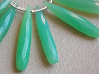 Perles de pierre en chrysoprase verte calcaïdonne, gouttes allongées facettées, 35 mm de long, pour la fabrication de bijoux, trou de 0,50 mm, pendentif, troisième partie