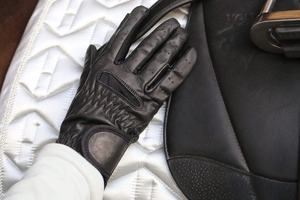Cuero de primera calidad elegante profesional a prueba de viento puente ecuestre guantes de equitación para invierno ligero al aire libre ecológico - Product Image 2