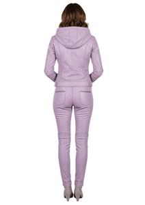 Conjunto Deportivo de Mujer con Capucha de Cuero Morado, Sudadera Holgada de Lujo, Pantalones Jogger Ajustados - Product Image 6