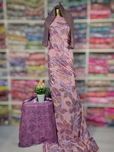 Dirac somalien haut de gamme, confectionné en soie fine, décoré de motifs floraux et d'un éclat léger, idéal pour les mariages et les événements élégants. - Product Image 5