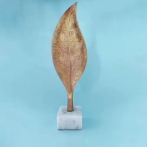 현대적인 청동 추상 크레인 조각품 수공예 예술적 테이블 장식품 (거실용) - Product Image 2