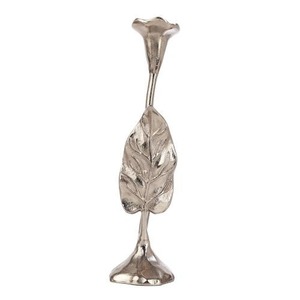 Grand Porte-Bougie Feuille d'Argent Jules – Élégant Support en Aluminium pour Bougies, Décoration Botanique Inspirée de la Nature pour un Toucher de Luxe - Product Image 3