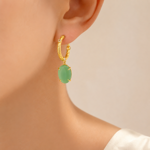 Pendientes Elegantes de Calcedonia con Baño de Oro de 18k, Diseño Único, Ligeros y con Estilo - Product Image 6