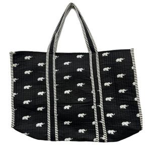 Sac fourre-tout matelassé en coton imprimé éléphant noir, léger, fait main, pour femme, à porter à l'épaule, réutilisable, pour le shopping et les voyages, grande capacité - Product Image 1
