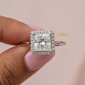 Anillo de Compromiso Moderno con Diamante Cultivado en Laboratorio, Corte Princesa, Diseño Catedral, Oro Sólido de 14K, Regalo para Mujer, Boda, Fiesta, Propuesta - Product Image 6