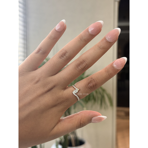 Anillo de compromiso de oro macizo con diamante de laboratorio talla pera de 0.56 quilates VVS VS EF, diseño bypass pavé, regalo de aniversario para ella - Product Image 1