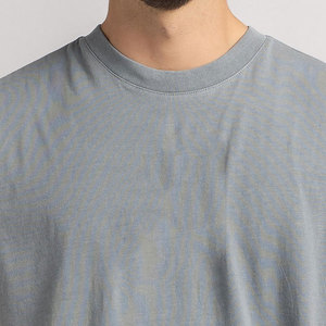 Débardeur de sport pour homme en tissu tricoté, sans coutures, extensible, coupe ajustée, écologique, pour la course et la musculation, style urbain - Product Image 4