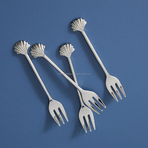Ensemble de fourchettes en métal 4 pièces de qualité supérieure pour fruits et usage domestique - Product Image 2