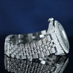 Reloj Mecánico de Alta Gama con Moissanita y Acero Inoxidable, Correa de 16 mm, Esfera con Indicadores, para Profesionales de Negocios, Disponible para la Venta - Product Image 5