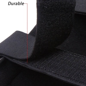 Lot <span class=keywords><strong>de</strong></span> 4 genouillères et coudières tactiques <span class=keywords><strong>de</strong></span> protection Genouillères et coudières noires Bretelles réglables Genouillères en gel - Product Image 3