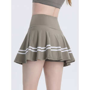 Shorts de sport décontractés en coton pour femmes, légers, respirants, avec poches, pour le golf, le tennis, le badminton et les activités de plein air, jupe plissée unie - Product Image 2