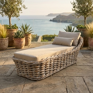 Tumbona de Ratán de Lujo para Exteriores, Cama Curva para Patio y Jardín, Chaise Longue con Cojines Cómodos - Product Image 4