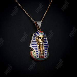 Colgante de Cabeza de Faraón con Diamantes Moissanite, Detalles de Esmalte Colorido, Diseño Iced Out Inspirado en la Realeza Egipcia y el Hip Hop - Product Image 6