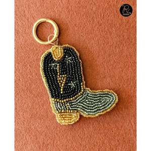 Llavero Artesanal de Limón con Cuentas, Bonito Llavero de Frutas Bordado, Colgante Estético para Bolso, Accesorio para Cartera, Regalo para Mujeres y Niñas - Product Image 4