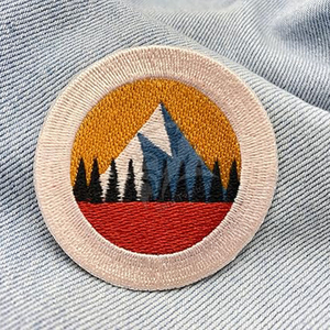 Offre Spéciale : Patchs Brodés Personnalisables à Prix de Gros – Nouveaux Modèles en Stock avec Qualité OEM Abordable - Product Image 2