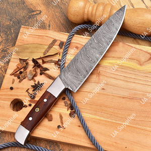 Couteau de chef sur mesure en acier Damas, lame pleine, motif torsadé, ambidextre, 7 pouces, manche en bois de rose, étui en cuir, OEM OBM ODM - Product Image 4