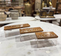 Boîte à chocolat en bois multi-usages avec couvercle en bois et perles de luxe pour chocolats dattes et autres articles d'Inde