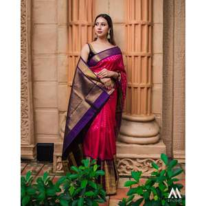 Fancy banarasi Sari de seda suave con blusa sin costuras Rani rosa - Product Image 1