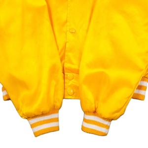 เสื้อแจ็คเก็ตเบสบอลแบบ Varsity ปักลายตัวอักษรสำหรับผู้ชาย ผ้าซาตินคุณภาพสูง สไตล์ลำลองแนวสตรีทแบบมหาวิทยาลัย เสื้อแจ็คเก็ตซาตินสั่งทำพิเศษ - Product Image 4