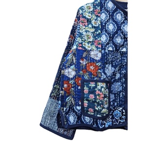 Fait à la main automne femmes matelassé Kantha Gudri veste Artisan-Crafted Indigo Patchwork confortable confort respirant lin écologique - Product Image 2