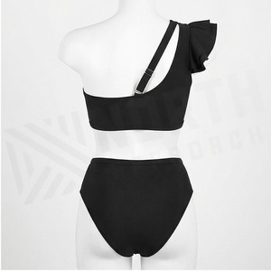 Ensemble de yoga 2 pièces imprimé papillon bleu avec finition dorée, body à col en V profond et jupe portefeuille longueur genou - Product Image 2