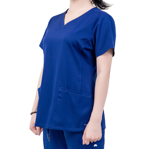 ชุดเครื่องแบบทางการพยาบาลป้องกันฝุ่นสำหรับผู้หญิงและผู้ชายชุดทางการรักษาป้องกันฝุ่นแบบลำลองปรับแต่งได้เสื้อผ้าจากผู้ผลิตที่ผ่านการตรวจสอบแล้ว odm/oem FMF VN - Product Image 5