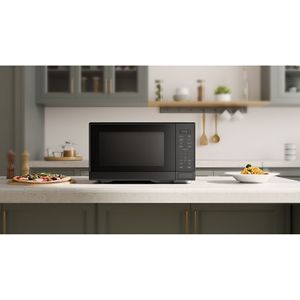 Horno Microondas Integrado de 1.1 Pies Cúbicos con Grill, 1000W, Pantalla Digital, Cavidad de Acero Inoxidable, Vidrio Negro - Product Image 3