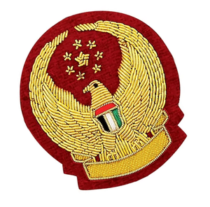 Badges en fil de broderie de luxe faits main sur mesure, avec épingle de sûreté, en dentelle, écologiques, durables, sans nickel, de haute qualité, vente en gros - Product Image 3