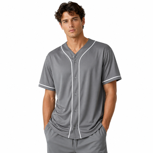 Maillot d'équipe léger offrant un confort doux et une coupe flexible pour les séances d'entraînement et les matchs de compétition destiné aux joueurs actifs. - Product Image 1