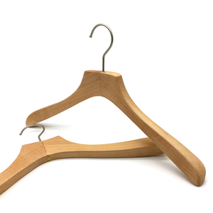 Cintres en bois naturel du fabricant direct, logo personnalisé - Prix compétitif, qualité supérieure, design moderne, cintre épais - Product Image 3